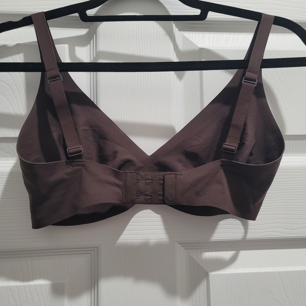 SKIMS Naked Plunge Bralette S-DD Espresso - Picture 4 of 7